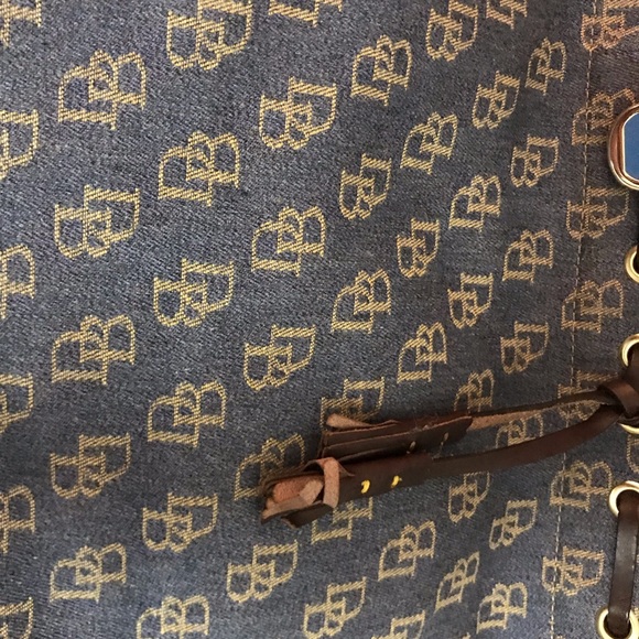 ❌SOLD❌Dooney and Bourke Signature Denim Tote - Picture 8 of 8